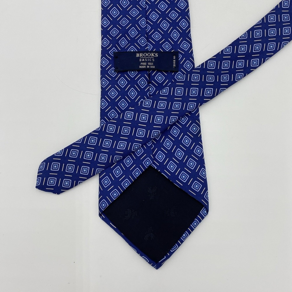 Brooks Brothers Mens 3.75" Silk Tie Blue Geometric Square Pattern Made in USA
